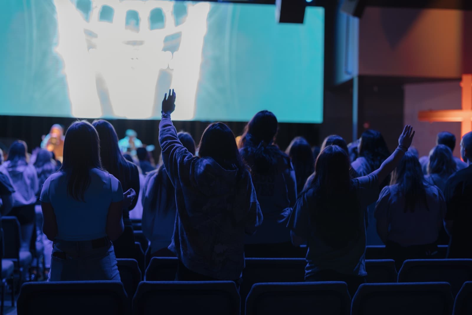 PVLI students learning together